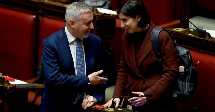 Primarie, “Anything but Conte”. La destra Pd con Elly Schlein per i gazebo anti-5s