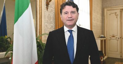 Copertina di Silvestro (FI) accusato di violenza sessuale