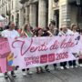 Copertina di Torino festeggia i 20 anni di Pride: “Oltre 160mila persone in corteo”. Luxuria dal palco: “Ora scioperi contro il ddl Valditara”