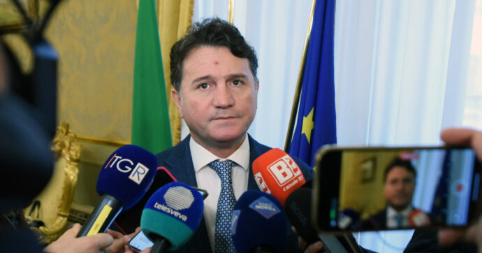 Forza Italia, senatore Silvestro denunciato per violenza sessuale nel suo ufficio a Palazzo Madama. Lui nega: “Assurdo”
