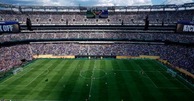 Copertina di Mondiali 2026, c’è il rischio partite più lunghe di sempre per l’allerta fulmini negli Usa: come funziona