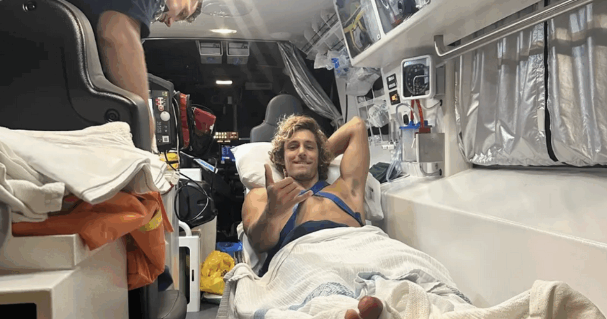 “Ho sentito un colpo violento e una forte trazione al piede. Ho capito che uno squalo mi aveva morso. Mi sono salvato prendendolo a calci”: il racconto del surfista Alejo Santiñaque
