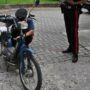 Copertina di Fermato senza casco, guidava un motorino Ciao rubato 45 anni fa: ritrovato il proprietario