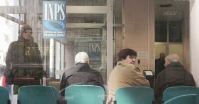 Copertina di Le pensioni e la flat tax hanno ferito il welfare: la fine arriva col riarmo