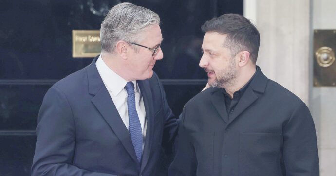 Zelensky cerca aiuti a Londra ma trova leader ormai deboli