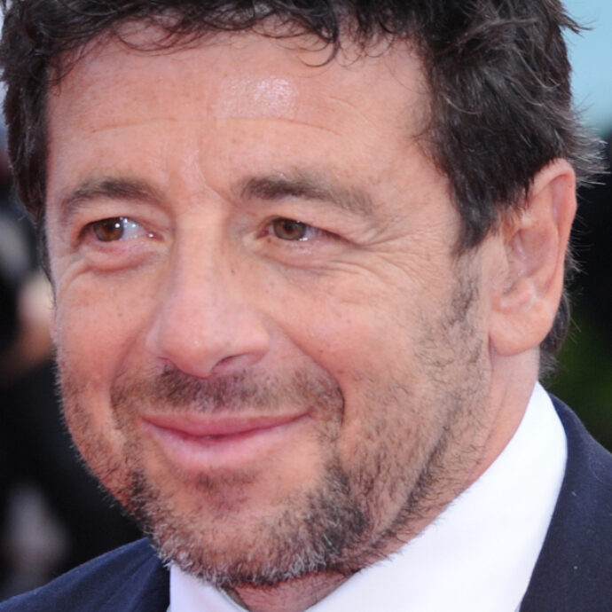 Patrick Bruel è in stato di fermo, il cantante e attore è stato accusato di violenza sessuale “al momento da 13 presunte vittime”. La difesa: “Tutto falso e lo dimostrerò”