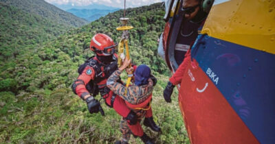 Copertina di “Bevevo acqua nera, mi sentivo in bilico tra la vita e la morte”: si avventura per un trekking, escursionista trovata viva dopo 14 giorni