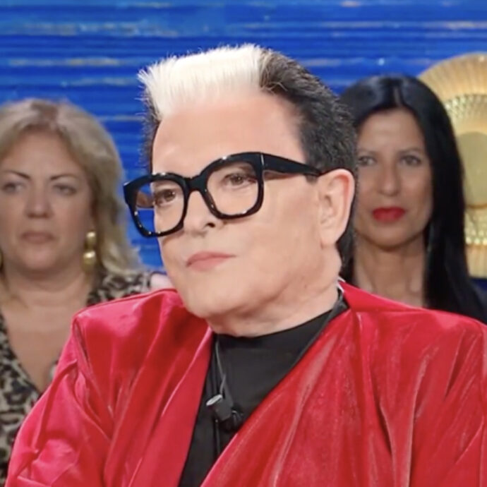 “Ho avuto un melanoma preso in tempo, altrimenti non sarei qui. Non ascoltate i ciarlatani che dicono che la protezione è un danno e provoca tumori”: parla Cristiano Malgioglio