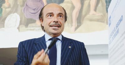 Copertina di Chigi centralizza  comitato per IA: ora ne farà parte anche la Difesa
