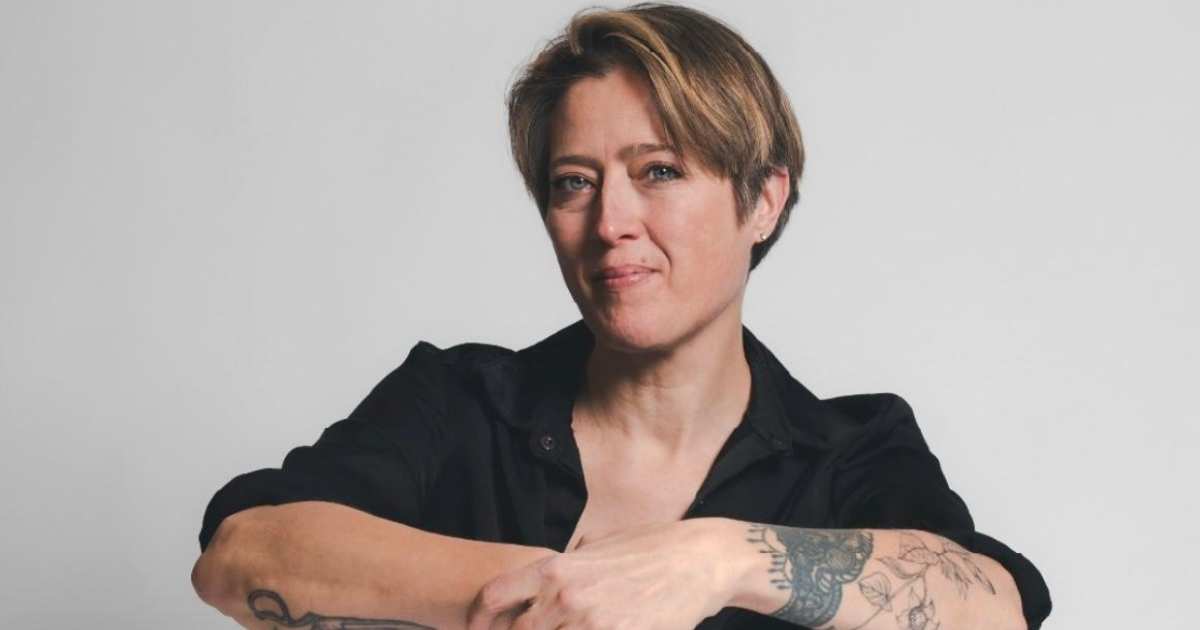 “Prima si è tagliato le unghie dei piedi, poi ha tirato fuor