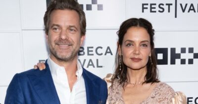Copertina di “Non lavoravamo insieme da 25 anni e siamo cambiati molto. Siamo sorpresi dall’entusiasmo intorno”: Katie Holmes e Joshua Jackson osannati al Tribeca Film Festival