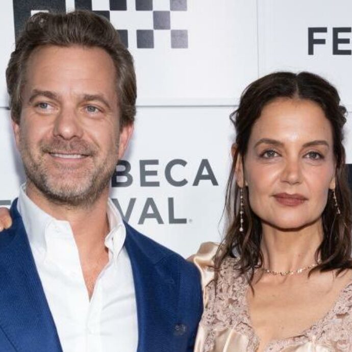 “Non lavoravamo insieme da 25 anni e siamo cambiati molto. Siamo sorpresi dall’entusiasmo intorno”: Katie Holmes e Joshua Jackson osannati al Tribeca Film Festival