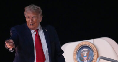 Copertina di “L’accordo con l’Iran è imminente”: Trump lo ha ripetuto 37 volte in due mesi. Ma il conflitto è ancora in corso