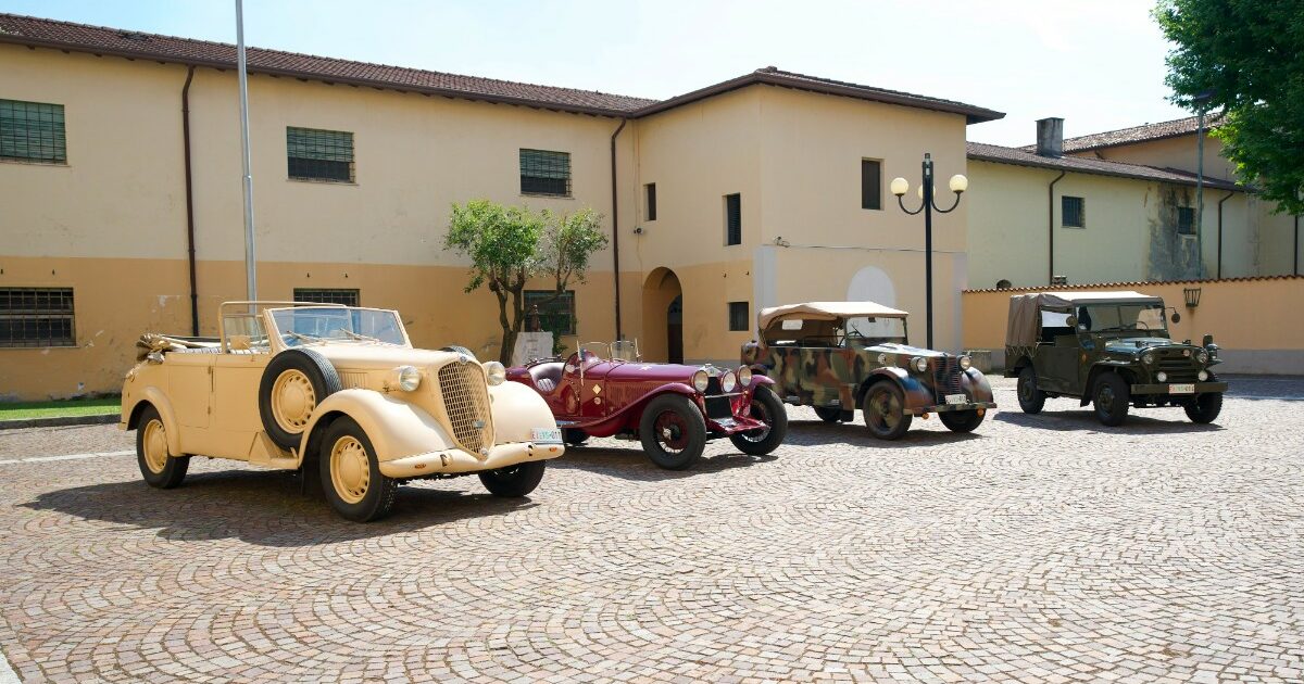 dalle alfa romeo alla campagnola i veicoli storici dell8217esercito alla 1000 miglia 8211 foto da Ilfattoquotidiano.it dalle alfa romeo alla campagnola i veicoli storici dell8217esercito alla 1000 miglia 8211 foto
