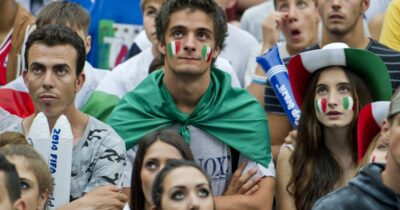 Copertina di Il rosso a Marchisio, il morso di Suarez e Buffon accusa Balotelli: 4370 giorni fa l’Italia giocava l’ultima partita ai Mondiali. E già si parlava di Malagò contro Abete | Il racconto