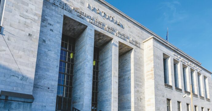 Grazia a Minetti, addio servizi sociali: la clemenza del Colle stoppa i magistrati