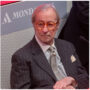 Copertina di Vittorio Feltri: “Oriana Fallaci fumava di continuo e spegneva le sigarette sul divano"