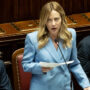 Copertina di Consiglio Ue, Meloni alla Camera: “Serve una figura autorevole per negoziare sull’Ucraina. Al vertice Nato arriviamo con il 2,8% del pil investito in difesa e sicurezza”