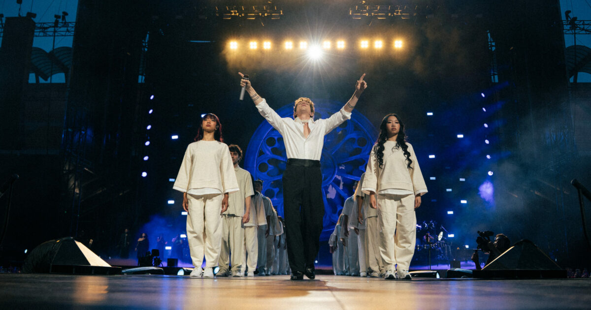 irama a san siro festeggia 10 anni di carriera nella cattedrale gotica con annalisa giorgia arisa e rkomi ho imparato col tempo che ogni passo ha il suo peso da Ilfattoquotidiano.it irama a san siro festeggia 10 anni di carriera nella cattedrale gotica con annalisa giorgia arisa e rkomi ho imparato col tempo che ogni passo ha il suo peso