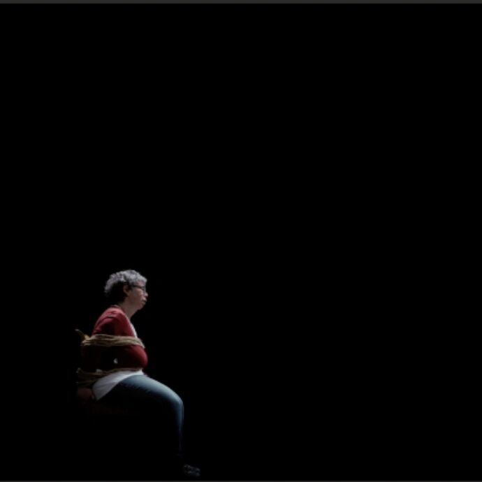 Il mondo di ‘Gerry’ sospeso tra realtà e finzione: un cortometraggio senza pietismi