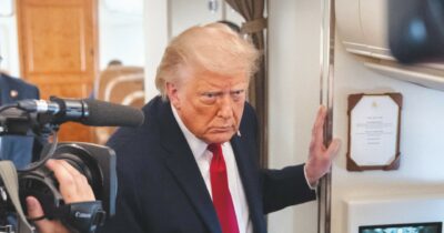 Copertina di Trump minaccia ancora l’Iran. Poi annuncia: “Intesa trovata”