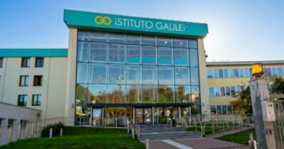 Copertina di Pistola finta a scuola: “Nessun allarme”
