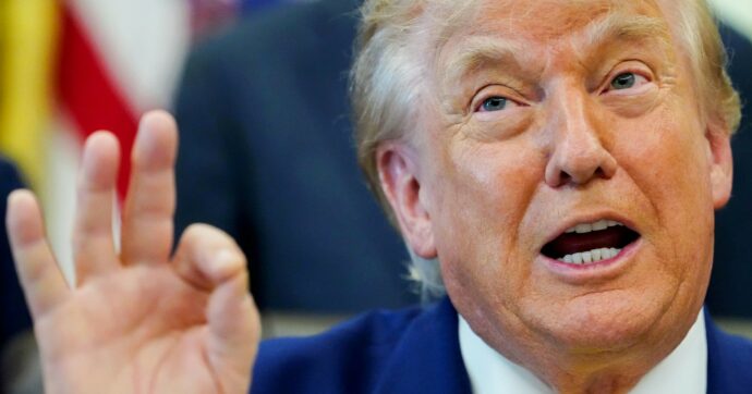 Trump vuole la “pace del suo compleanno”. L’Iran prende tempo