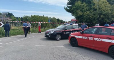 Copertina di Venezia, a 17 anni uccide la zia e getta il corpo nel fiume trasportandolo su una carriola: ha confessato nella notte