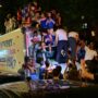 Copertina di Knicks campioni NBA, New York in delirio dopo 53 anni: la festa che trasforma la Grande Mela in un paesino di provincia | Le immagini più belle