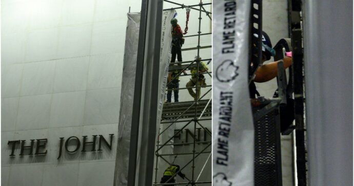 Terminata la rimozione del nome di Donald Trump dalla facciata del Kennedy Center di Washington