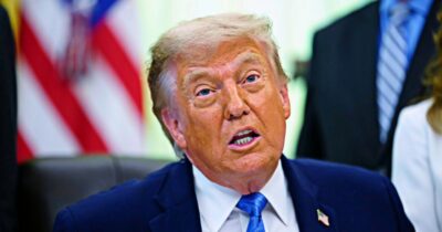 Copertina di Usa-Iran, il Pakistan annuncia: “C’è l’accordo”. La cerimonia venerdì in Svizzera. “Stop a ogni attività militare, anche in Libano”. Trump festeggia: “Hormuz riapre, che il petrolio scorra” 