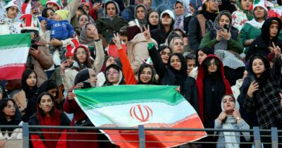 Copertina di I due Mondiali dell’Iran  tra l’ostilità degli  Usa e l’asfissia dei pasdaran