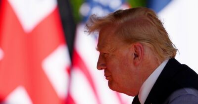 Copertina di Trump festeggia l’accordo con l’Iran, ma è peggio di quello di Obama 2016