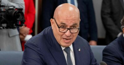 Copertina di Cacciamine, il governo accelera: ok dal Cdm,   Meloni va alle Camere