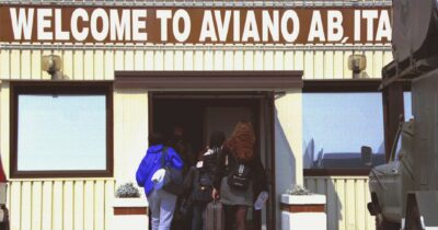 Copertina di Armi nucleari  Aviano, gip non decide ancora