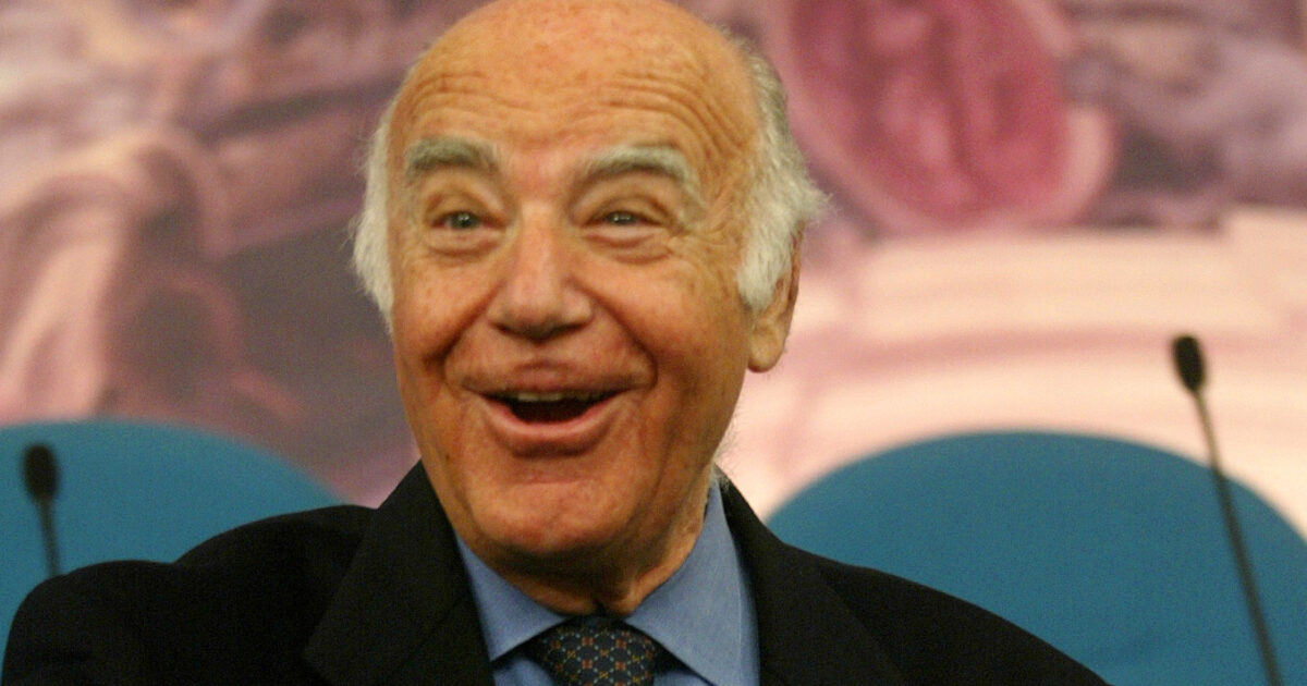 “A 100 anni mangio la spigola e bevo molta acqua, la disidratazione alla mia età è una nemica. Mi bastavano 2 ore di sonno per studiare”: lo rivela il professor Leonardo Santi