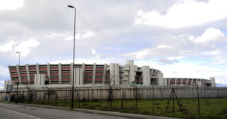 Copertina di Un detenuto a Sollicciano mi ha mostrato le cimici da letto raccolte in cella: per questi casi si attende la Consulta