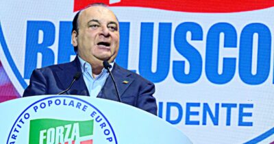 Copertina di Huaweigate: l’Europarlamento revoca l’immunità a Martusciello, capodelegazione di Forza Italia. Salvo De Meo