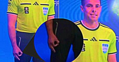 Copertina di La Fifa assolve l’arbitro accusato di aver fatto il gesto del “white power”. Lui si giustifica: “Solo un tic”
