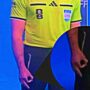Copertina di La fifa assolve l’arbitro accusato di aver fatto il gesto del “white power”. Lui si giustifica: “Solo un tic”