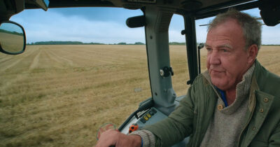 Copertina di “Ho un tumore alla prostata aggressivo”: Jeremy Clarkson lo ha annunciato in televisione. Le condizioni di salute del conduttore e pilota automobilistico