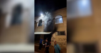 Coloni israeliani incendiano due moschee a nord di Ramallah: sui muri scritte razziste