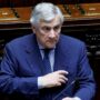 Copertina di Forza Italia, gli anti-Tajani  tornano in tv (per ordine dei Berlusconi)