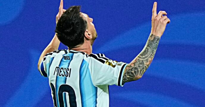 “Ho passato dei momenti difficili. Non c’entrava il calcio. Quello che sto vivendo ora è la ciliegina sulla torta”: le lacrime di Messi