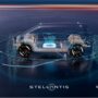 Copertina di Stellantis insieme a Uber e Wayve. Parte la sfida globale dei robotaxi