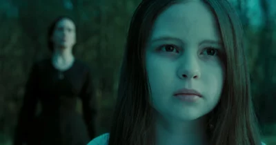 Copertina di È morta Daveigh Chase per meningite e sepsi, era la bimba Samara dell’horror “The Ring”: ha avuto problemi con la giustizia e periodi di fragilità negli ultimi anni