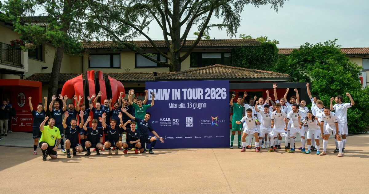 bmw in tour chiude a milanello il calcio che supera ogni barriera da Ilfattoquotidiano.it bmw in tour chiude a milanello il calcio che supera ogni barriera