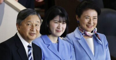 Copertina di Giappone, mancano eredi maschi e la premier vuole “allargare” la famiglia imperiale: ma esclude ancora le donne (e la principessa Aiko) dalla successione
