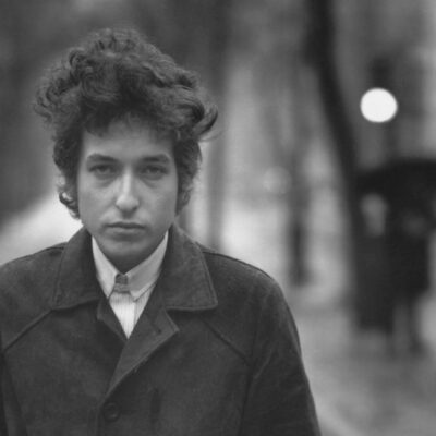 Copertina di “Blonde on Blonde” fa 60 (e  il ’900 cambia “suono”)