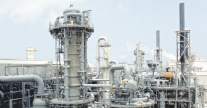 Accordo Usa-Iran, chi ha vinto davvero? Il business: per petrolio e gas extraprofitti boom a quota 100 mld $